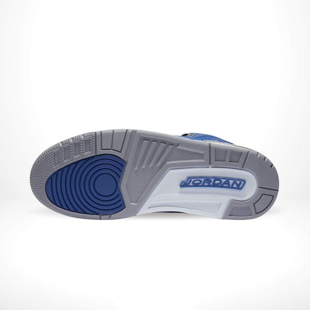 Air Jordan 3 Retro Varsity Royal Cement