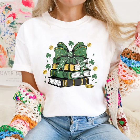 Wardrobecart Green Bow Books Clover Gold Coins Unisex Classic T-shirt