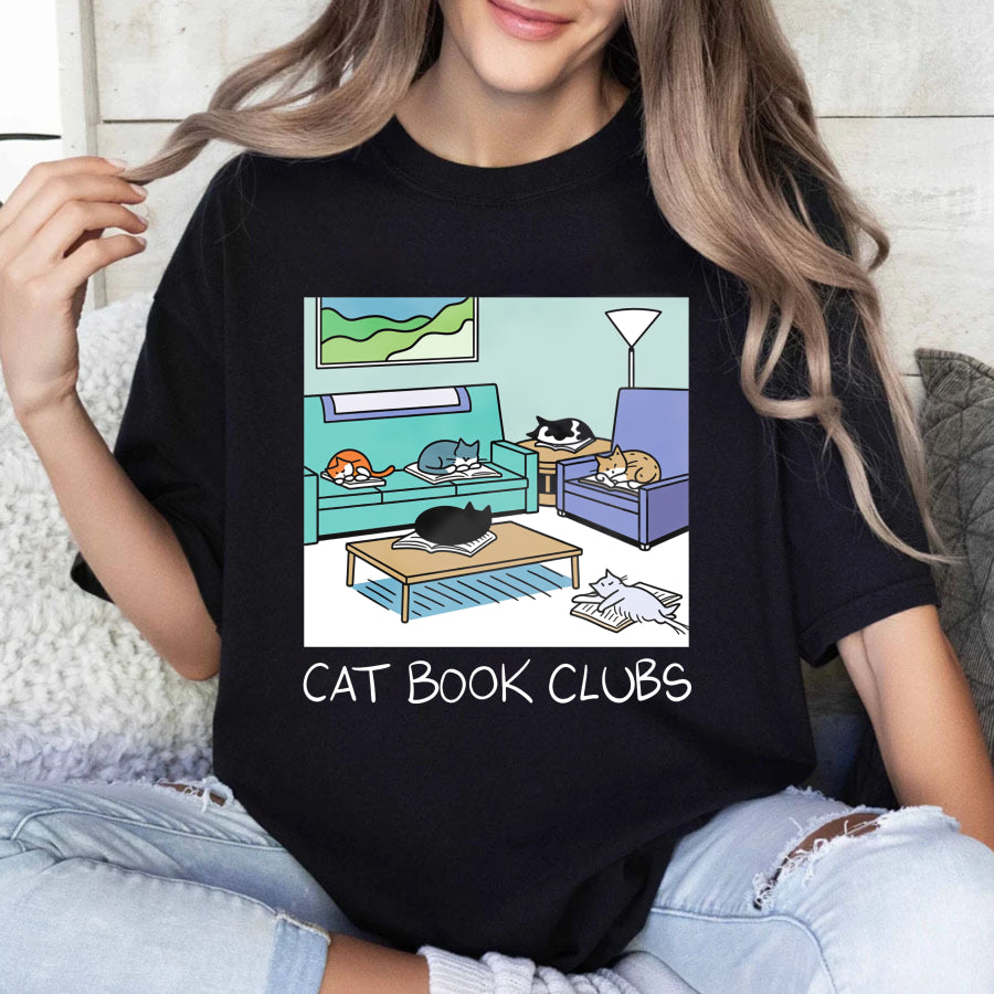 Wardrobecart Cat Book Clubs Cozy Living Room Scene Unisex Classic T-shirt