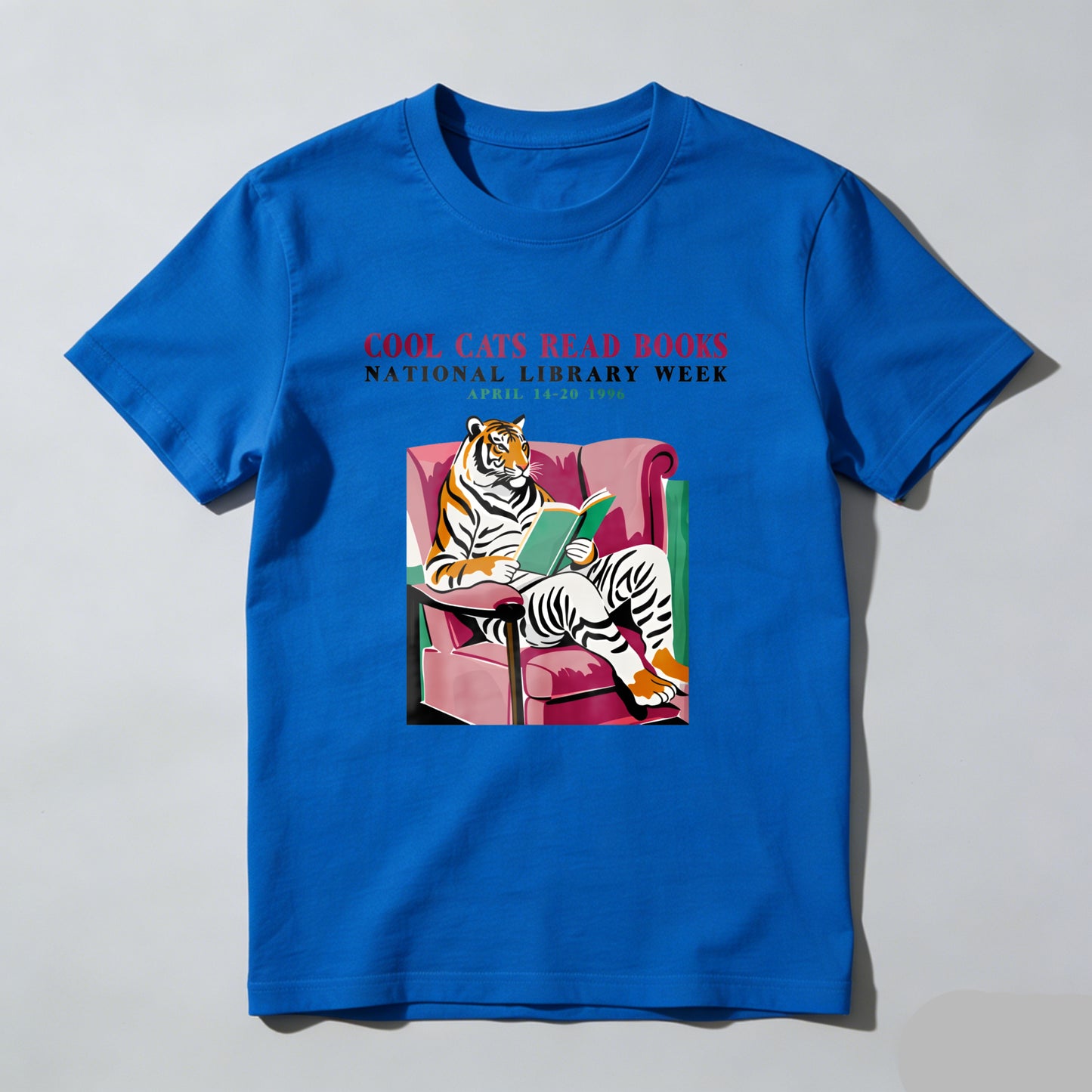 Wardrobecart Tiger Reading Book In Armchair Unisex Classic T-shirt