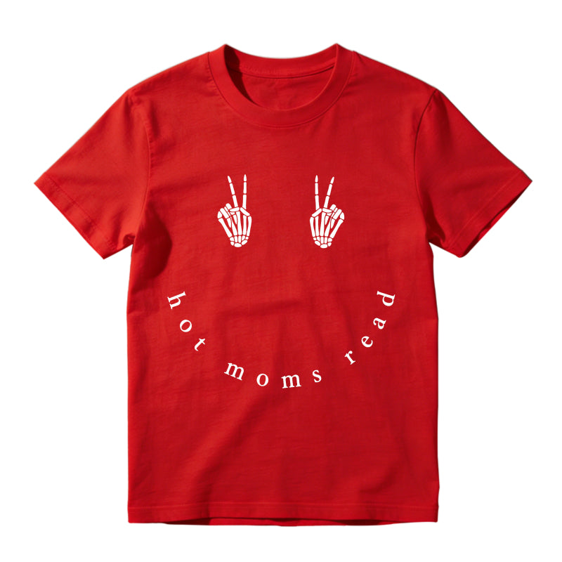 Wardrobecart Peace Sign Hands Hot Moms Read Unisex Classic T-shirt