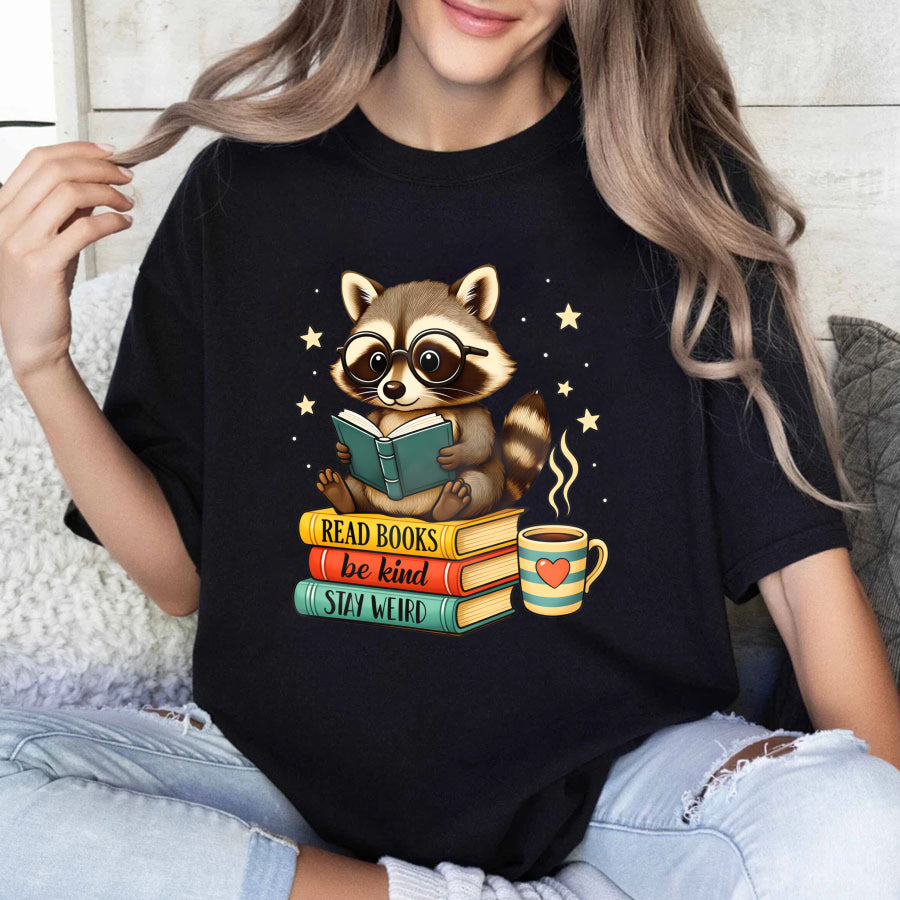 Wardrobecart Raccoon Reading Books With Coffee And Stars Unisex Classic T-shirt