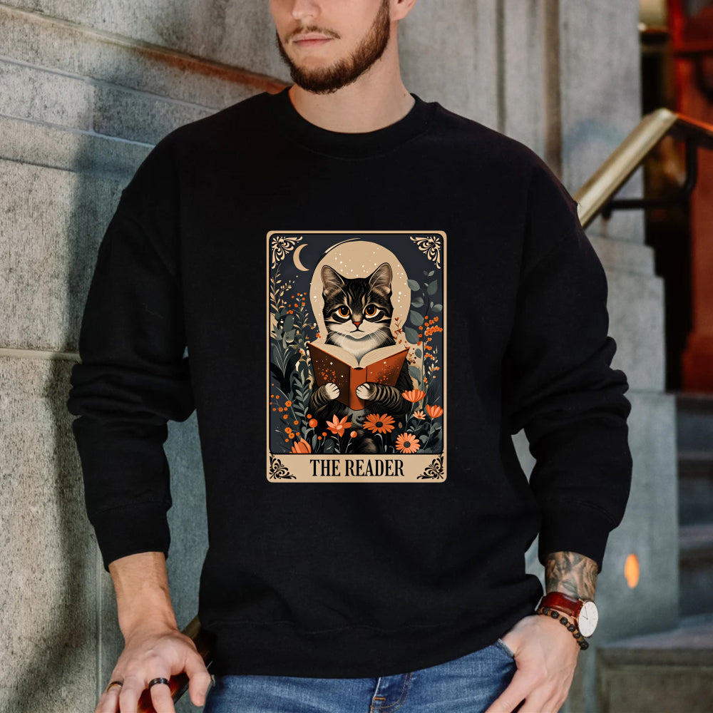 Wardrobecart Cat Reading Book With Flowers And Moon The Reader Unisex Classic Sweatshirt