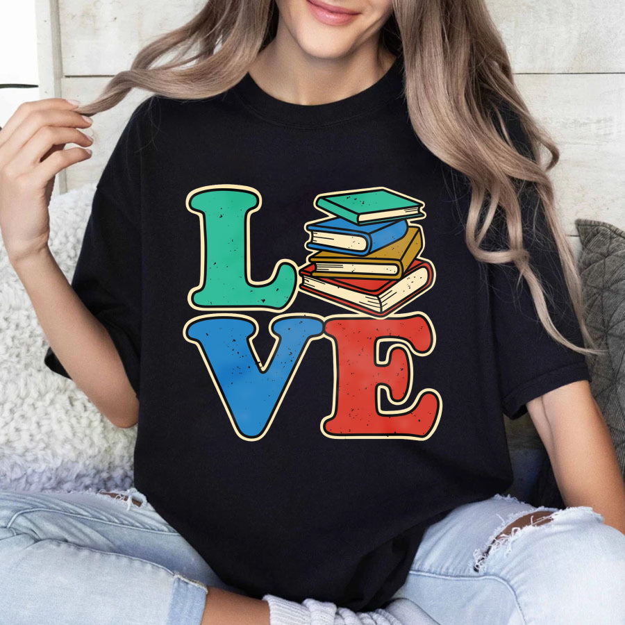 Wardrobecart Love Books Stack Design Print Unisex Classic T-shirt