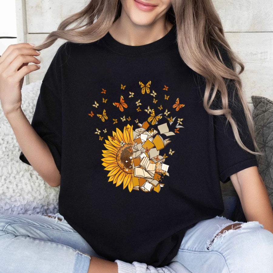 Wardrobecart Sunflower Books Butterflies Reading Nature Art Design Unisex Classic T-shirt