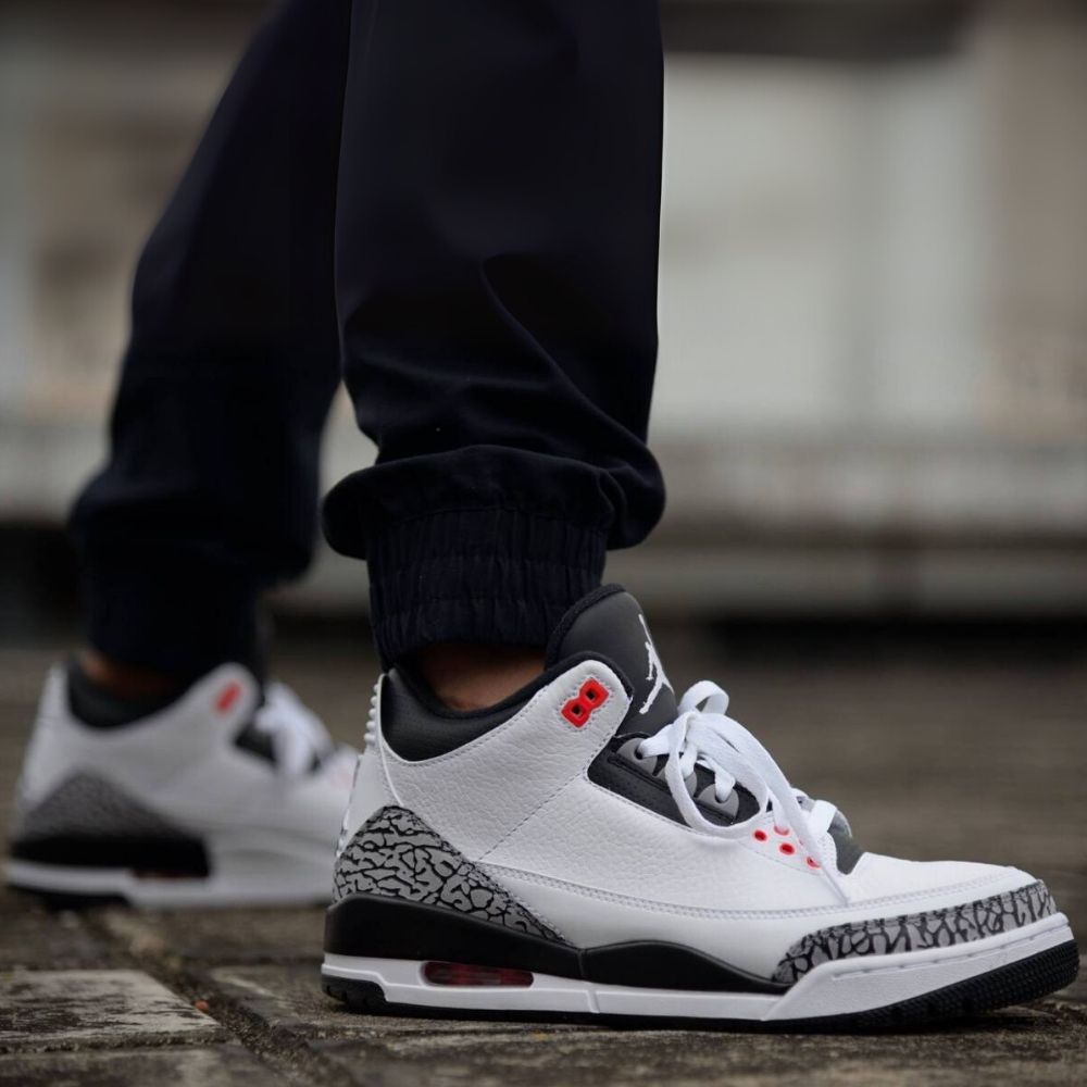 Air Jordan 3 Retro Infrared 23 White Grey