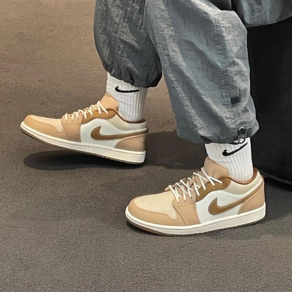 Air Jordan 1 Low Hemp Light British Tan SE