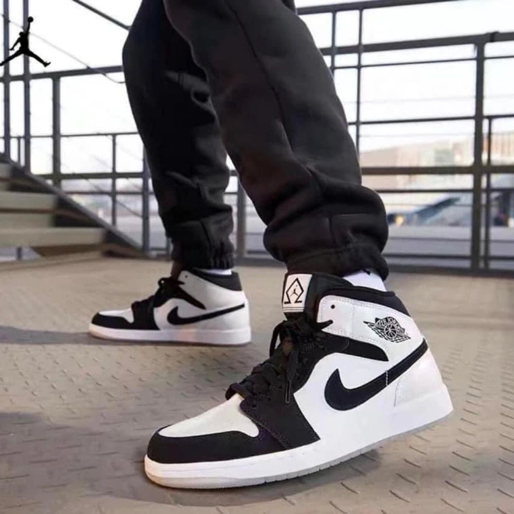 Air Jordan 1 Mid Diamond Black White SE