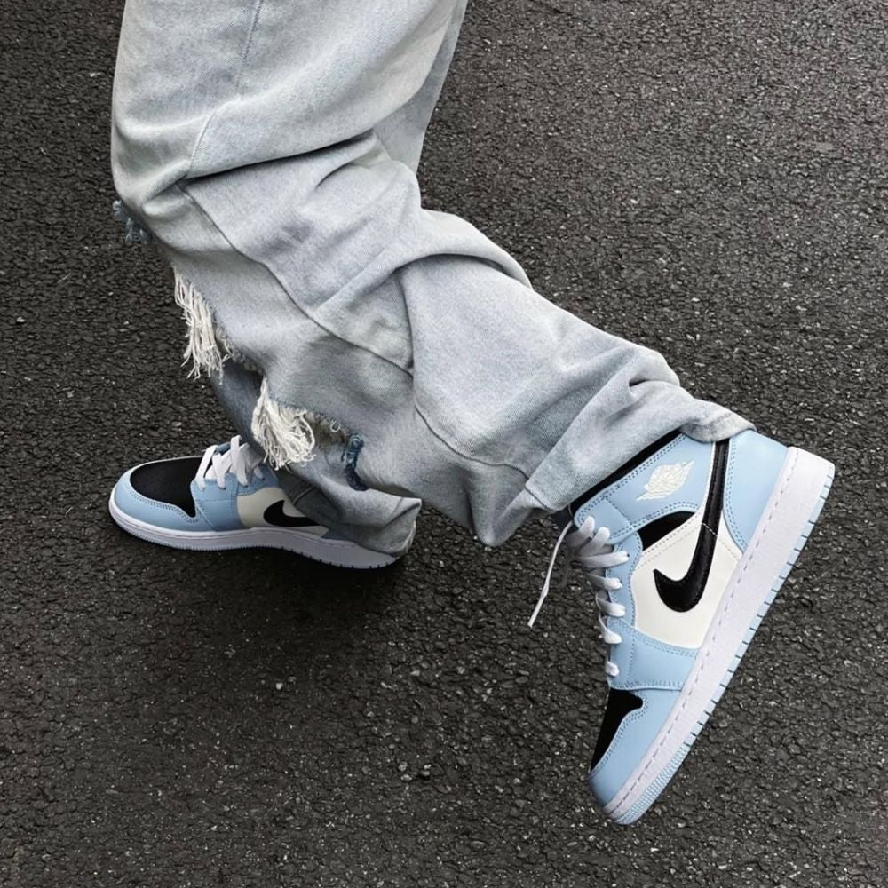 Air Jordan 1 Mid Ice Blue White
