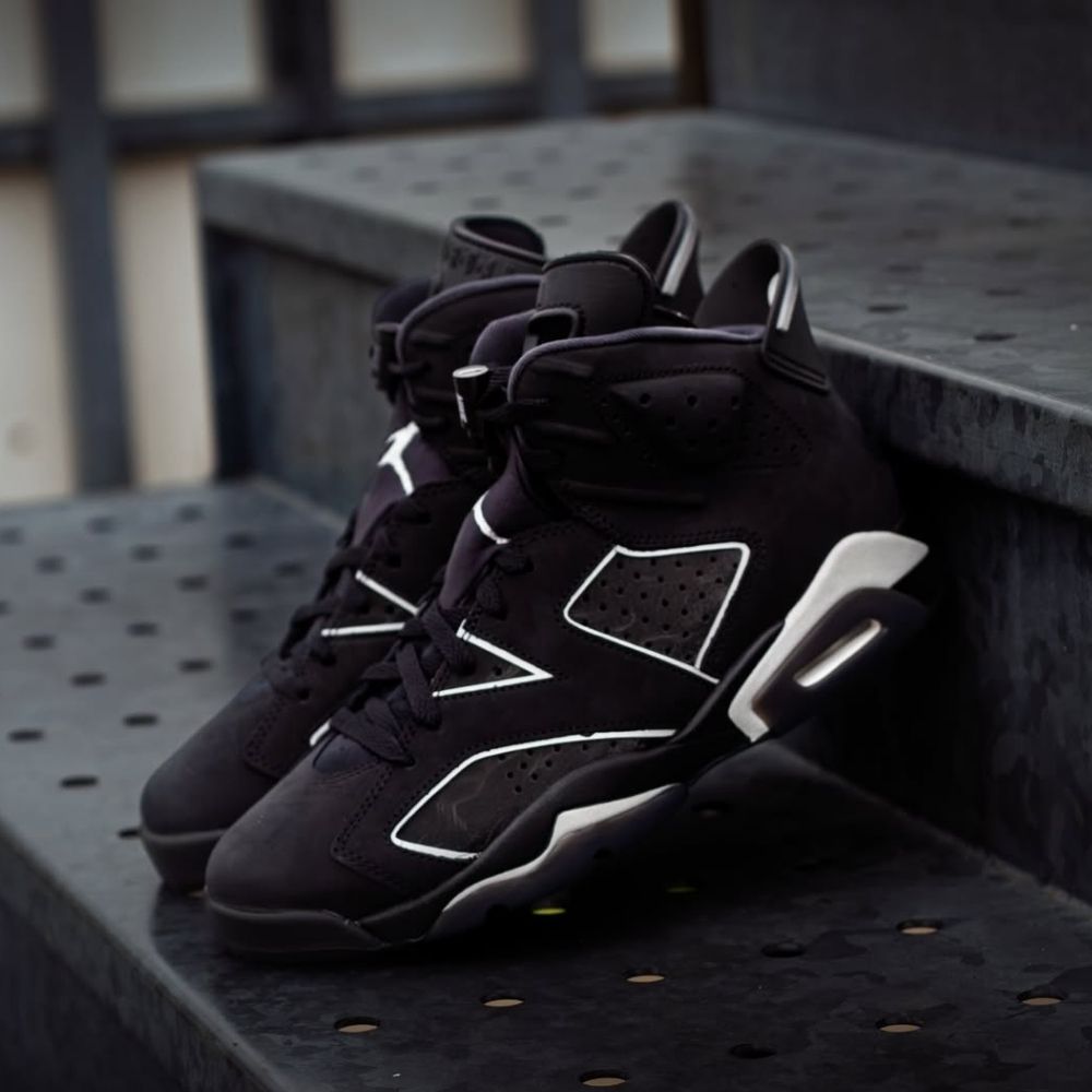 Air Jordan 6 Cap and Gown Black