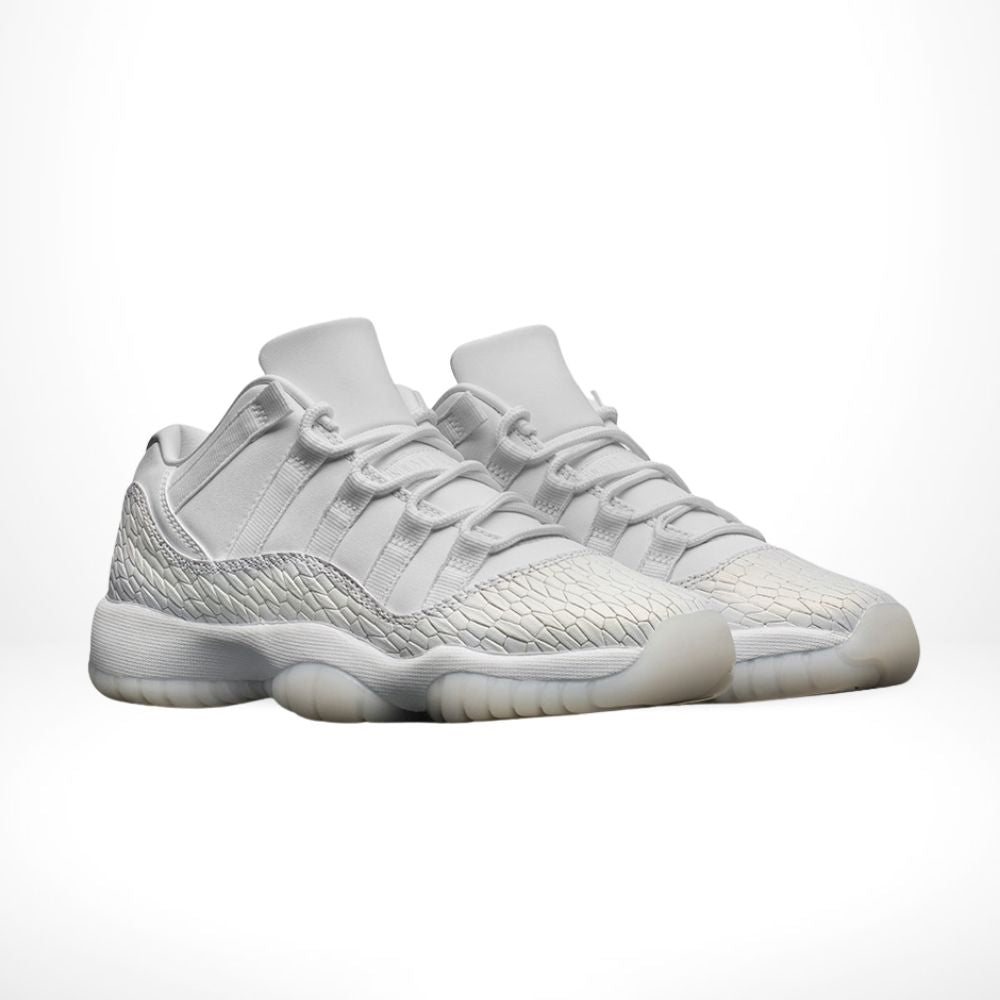 Air Jordan 11 Retro Low Heiress Pure Platinum