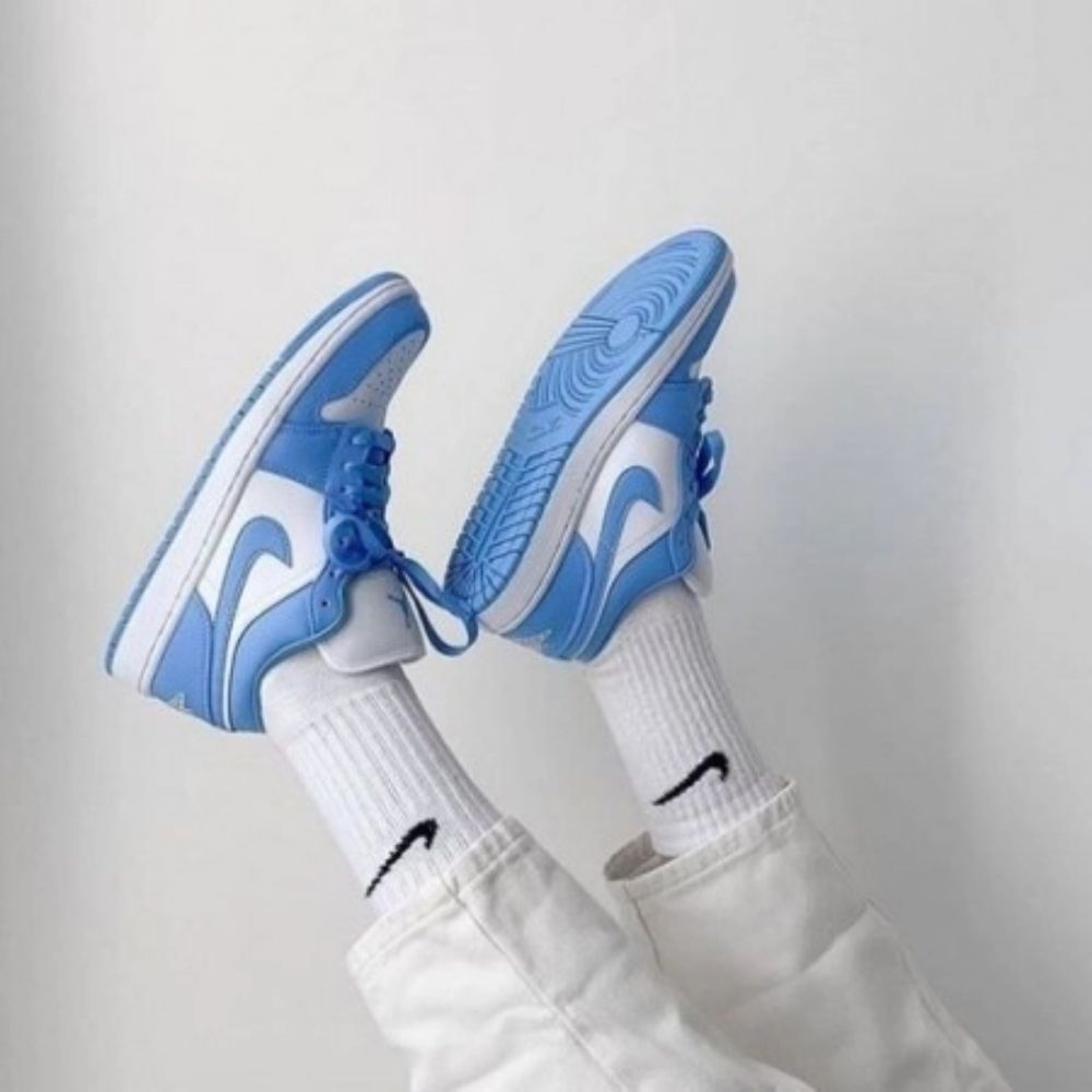 Air Jordan 1 Low University Blue White