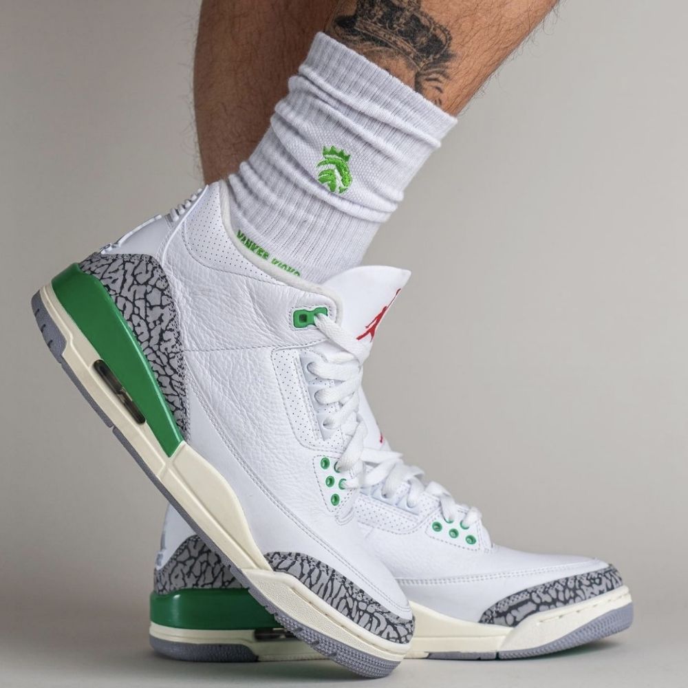 Air Jordan 3 Retro Lucky Green