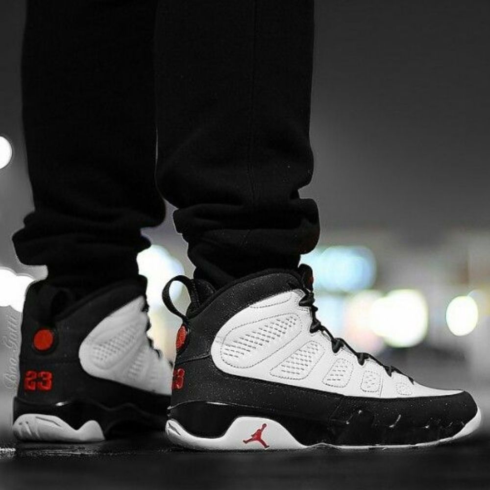Air Jordan 9 Retro University Blue Black
