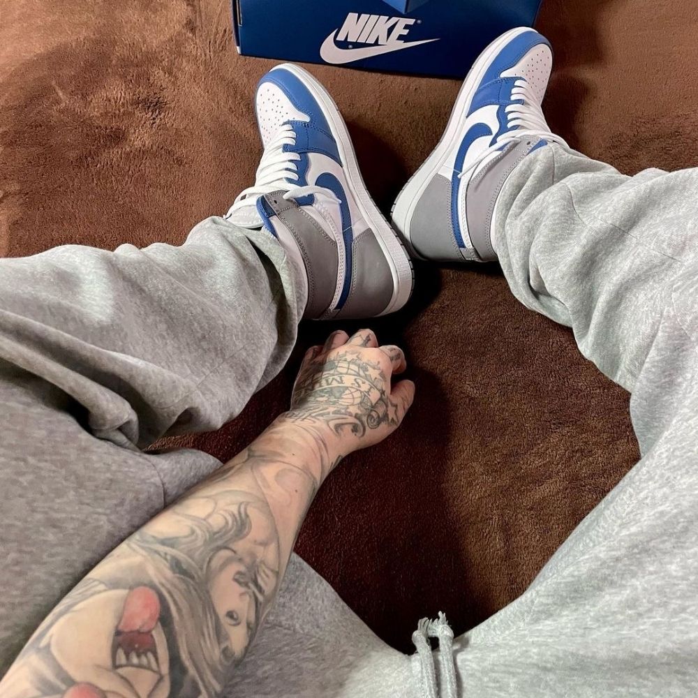 Air Jordan 1 Retro High OG True Blue