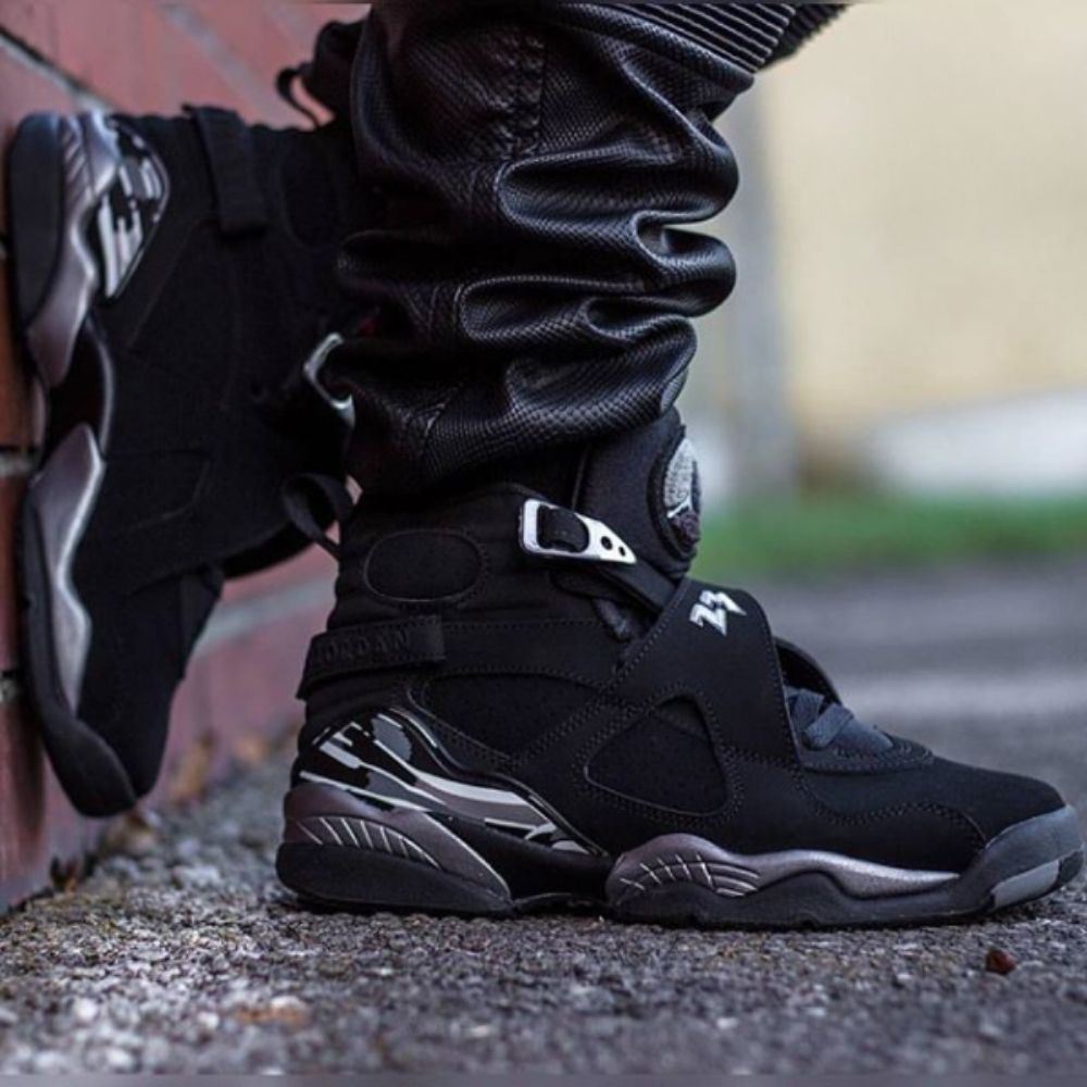 Air Jordan 8 Retro Chrome Triple Black