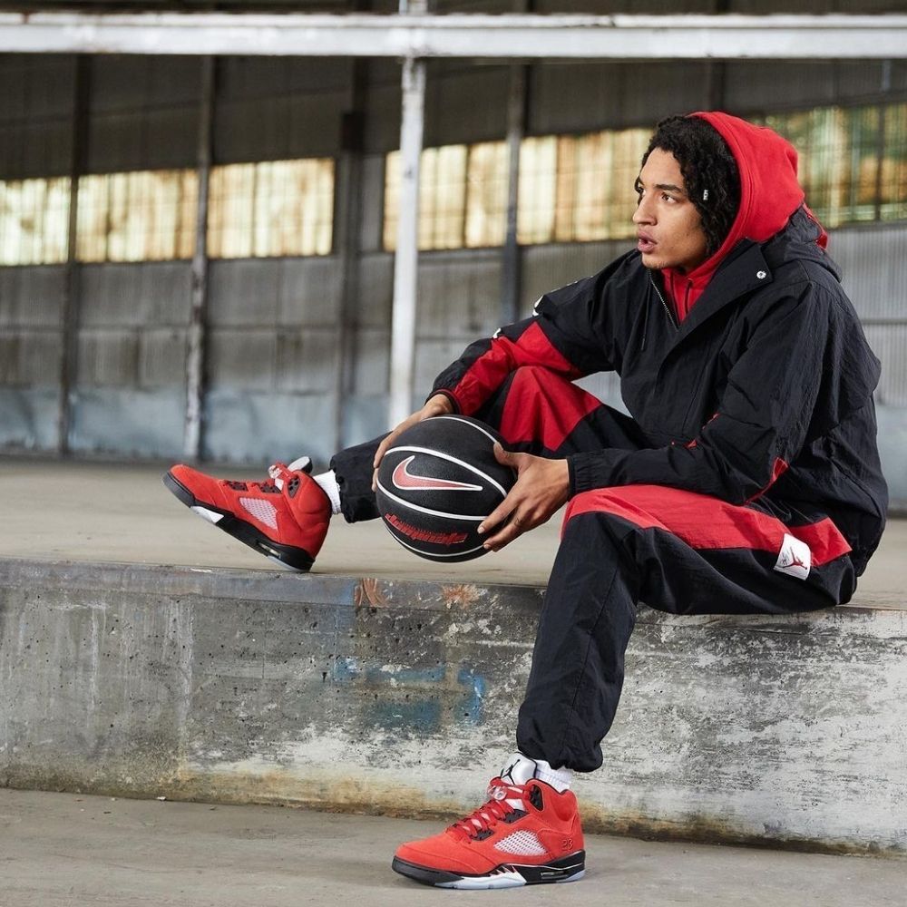 Air Jordan 5 Retro Raging Bull Varsity Red 2021