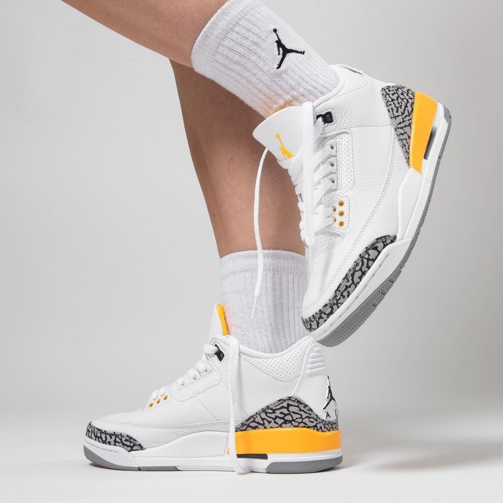 Air Jordan 3 Retro Laser Orange