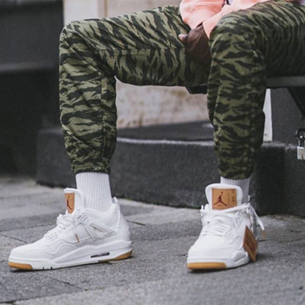Air Jordan 4 Retro x Levis White Denim