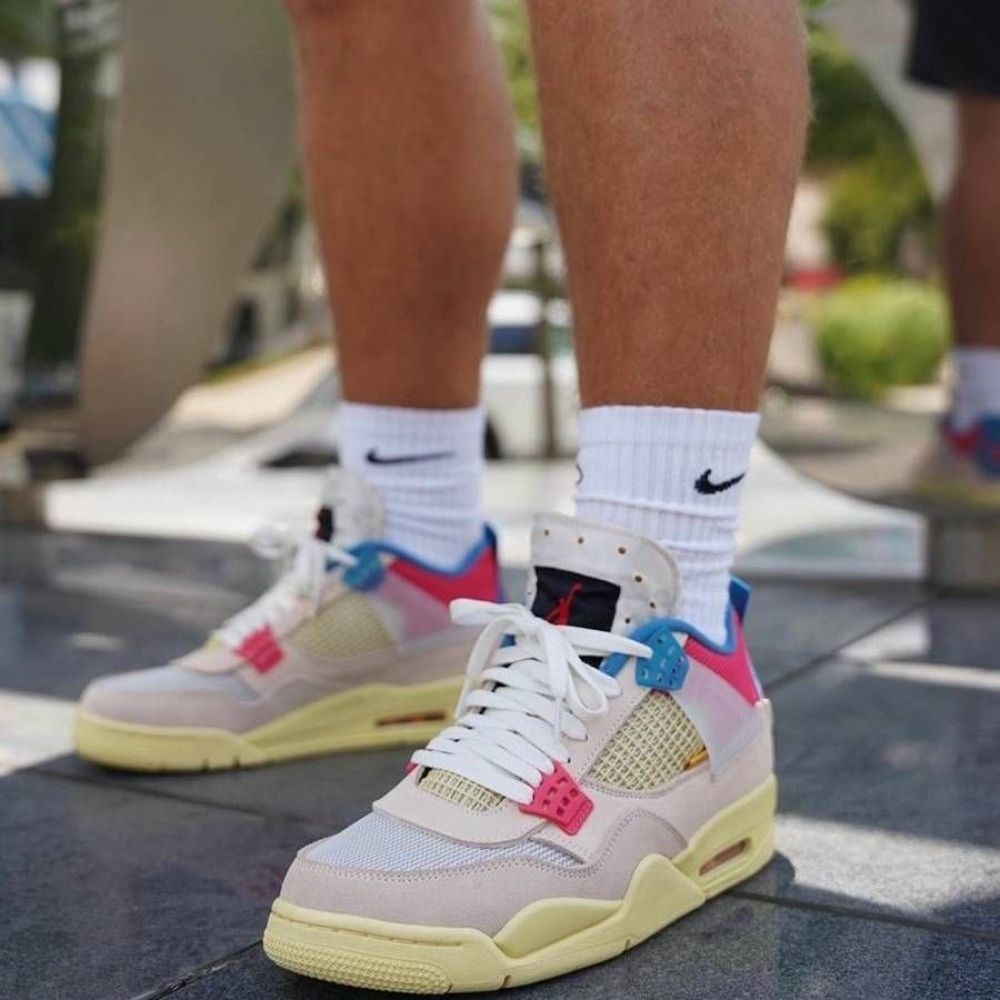 Air Jordan 4 Retro x Nike Air Union LA Guava Ice Pink
