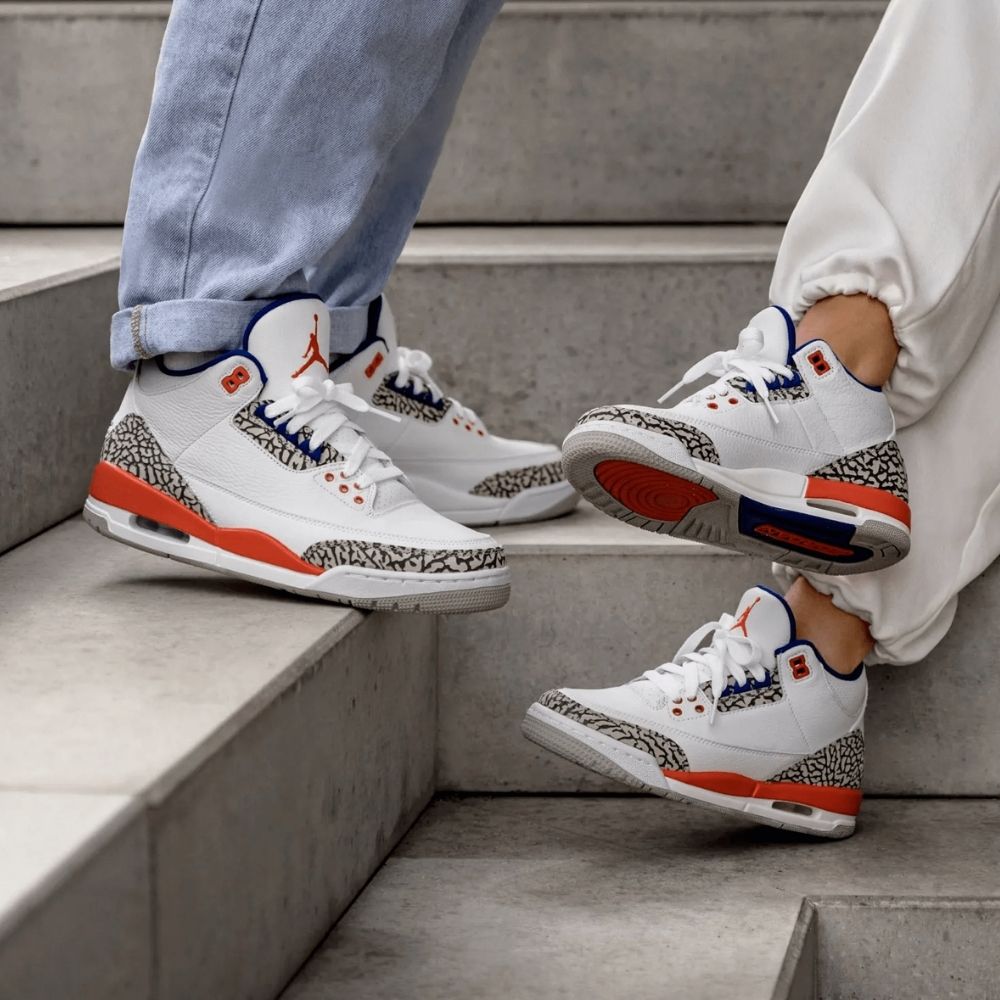 Air Jordan 3 Retro Knicks Orange