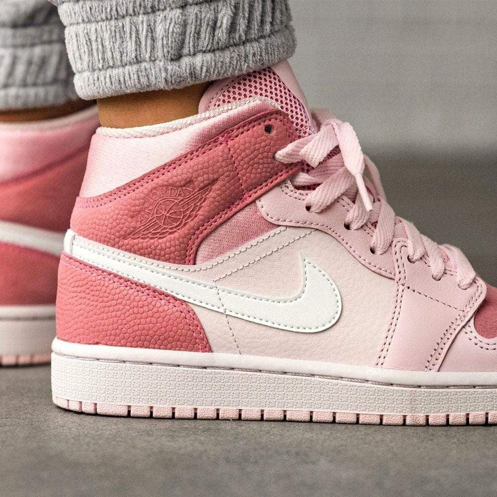 Air Jordan 1 Mid Digital Pink