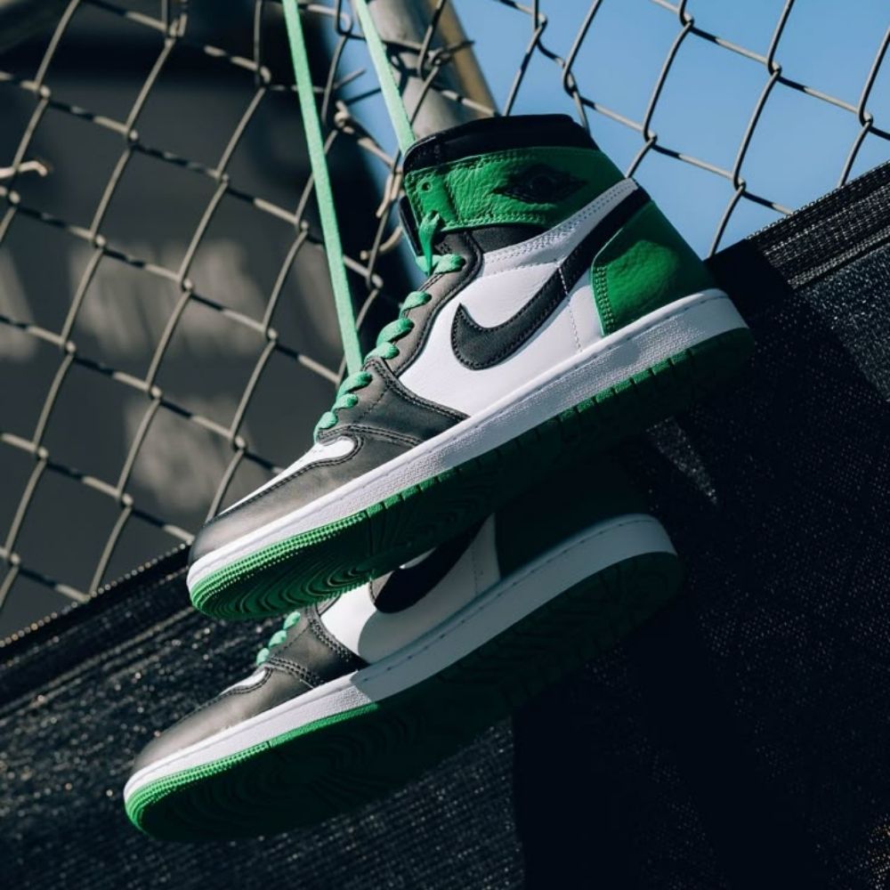 Air Jordan 1 Retro High OG Lucky Green Black