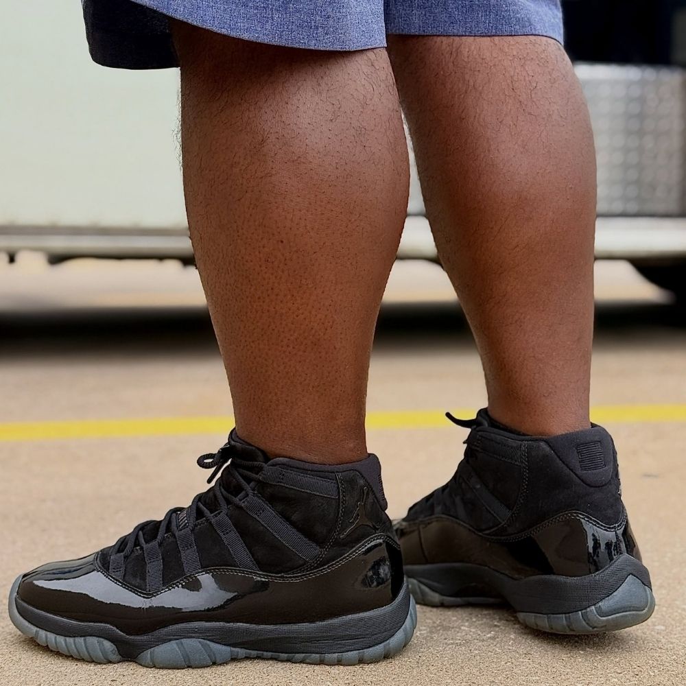 Air Jordan 11 Retro Cap and Gown