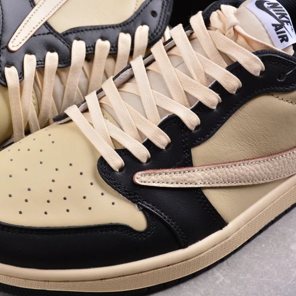 Air Jordan 1 Retro Low OG x Travis Scott Pale Vanilla