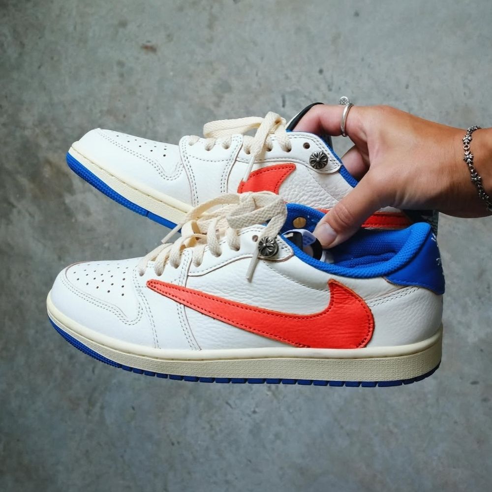 Air Jordan 1 Low x Travis Scott x Chrome Hearts Knicks