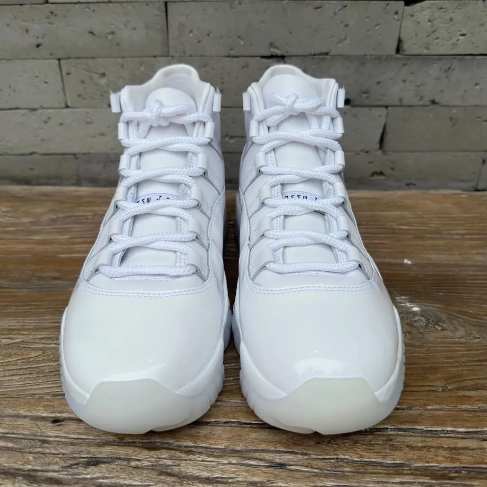 Air Jordan 11 Comme des Garçons Homme Plus White