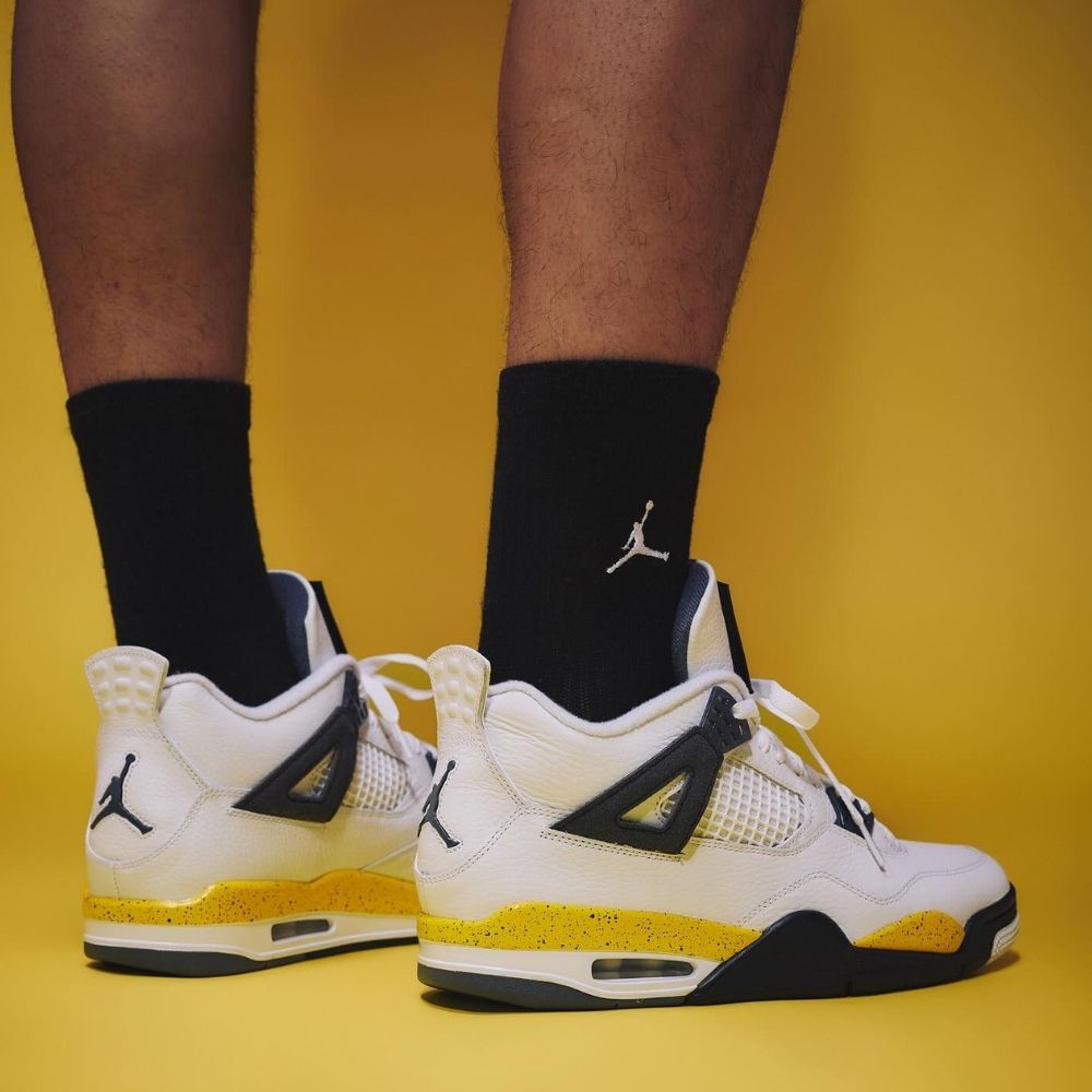Air Jordan 4 Retro Rare Air Tour Yellow 2026