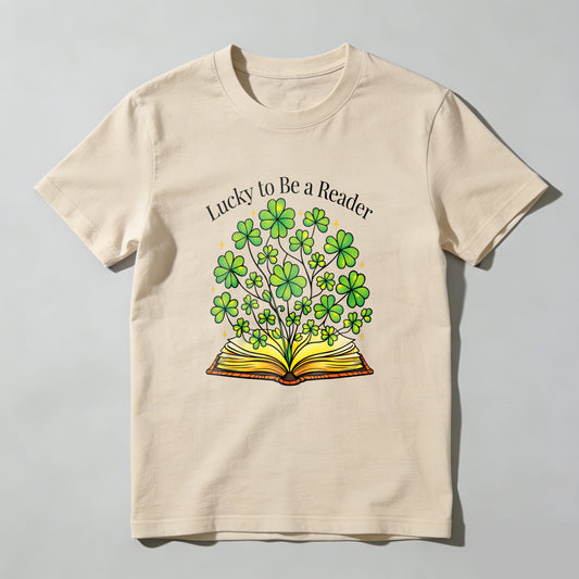 Wardrobecart Lucky To Be A Reader Book With Clovers Unisex Classic T-shirt