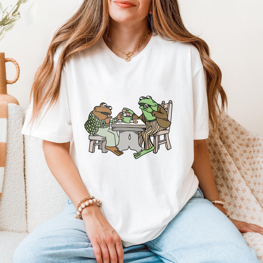 Wardrobecart Frogs Sitting At Table Eating Pizza Unisex Classic T-shirt