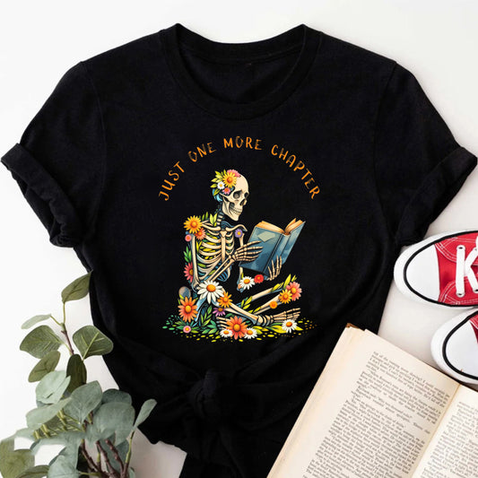 Wardrobecart Skeleton Reading Book With Flowers Unisex Classic T-shirt