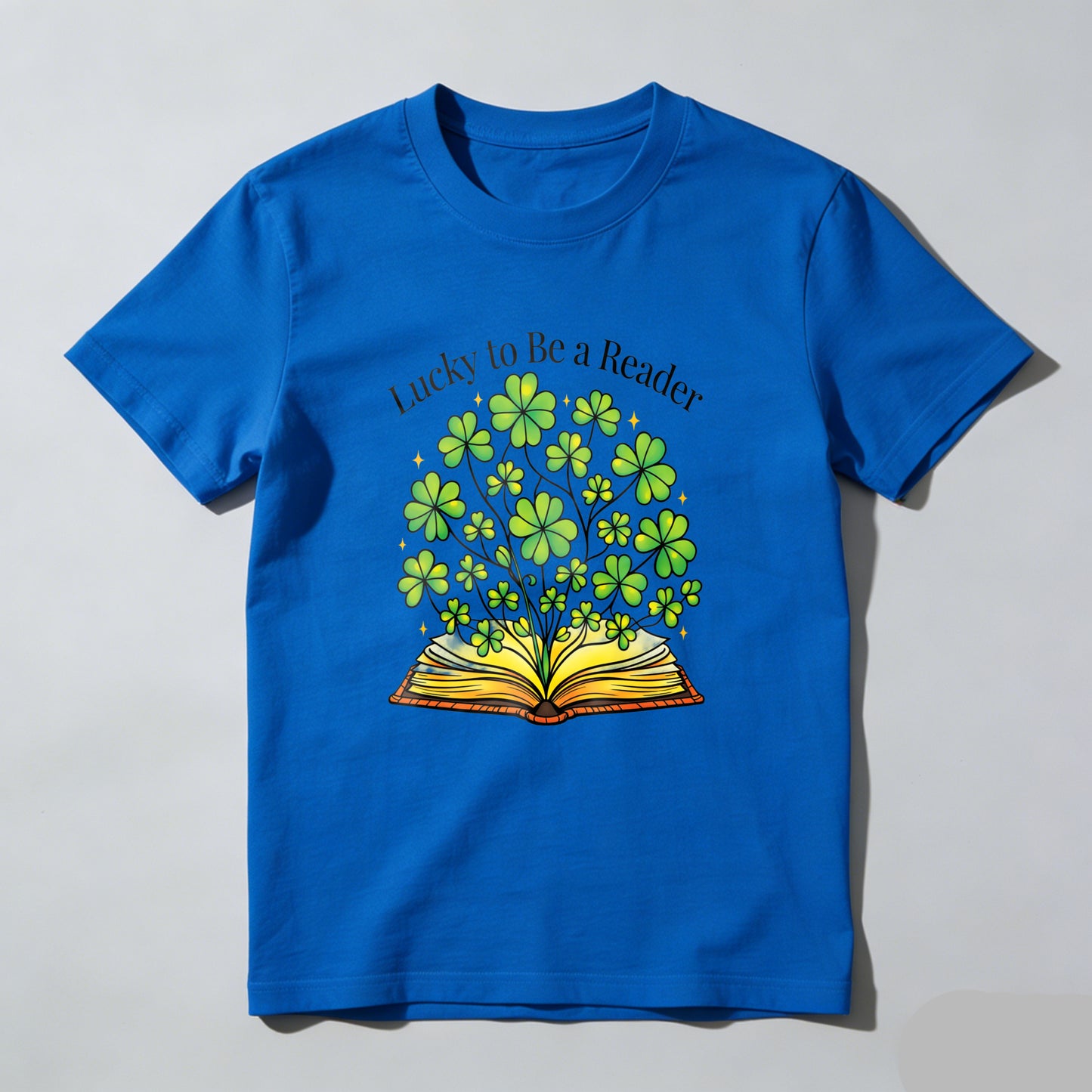 Wardrobecart Lucky To Be A Reader Book With Clovers Unisex Classic T-shirt