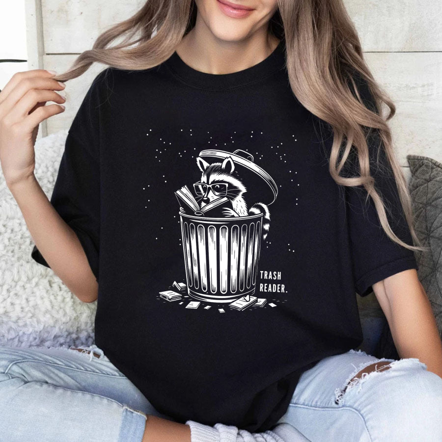 Wardrobecart Raccoon Reading Book In Trash Can Unisex Classic T-shirt