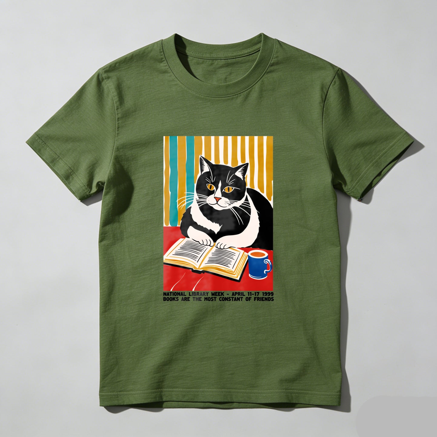 Wardrobecart Cat Reading Book With Coffee Cup Unisex Classic T-shirt