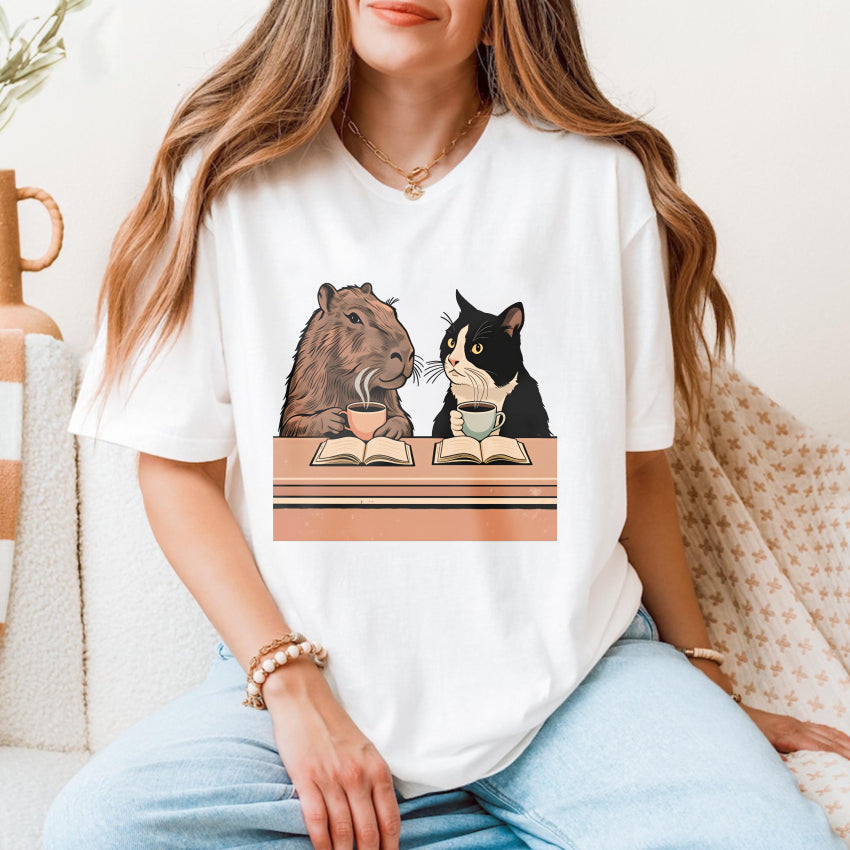 Wardrobecart Capybara And Cat Reading Books With Tea Unisex Classic T-shirt