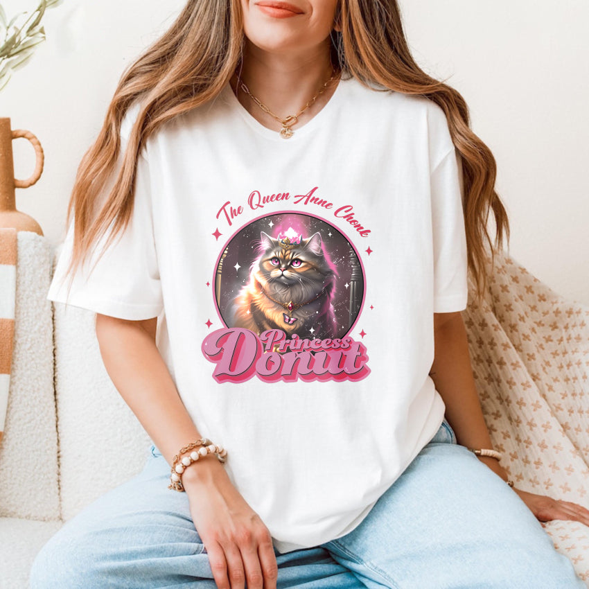 Wardrobecart The Queen Anne Cat Princess Donut Unisex Classic T-shirt